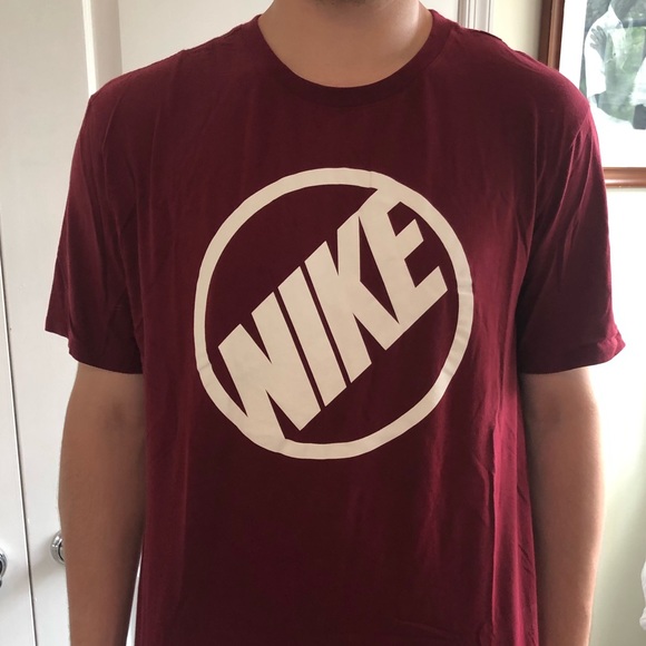 nike burgundy shirt